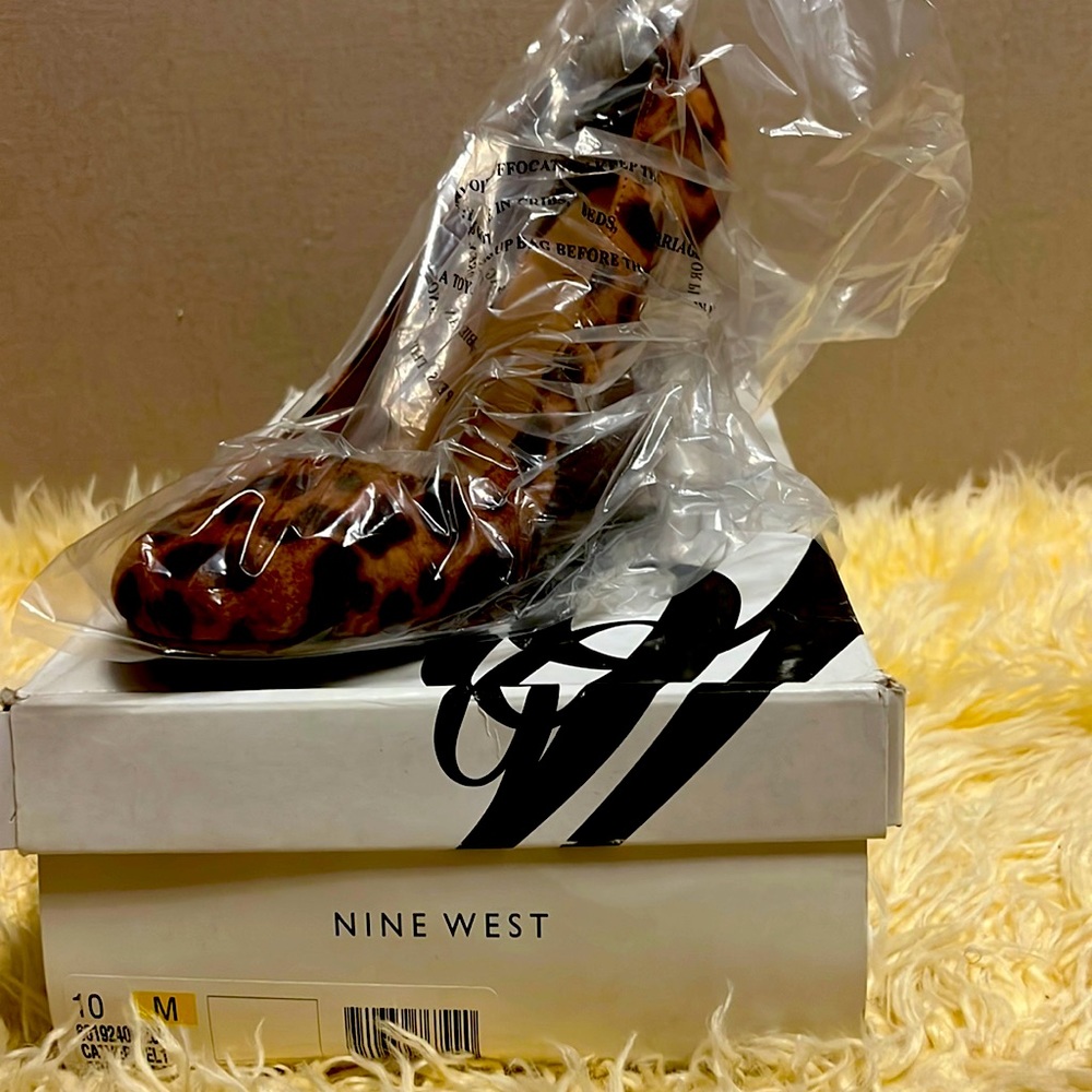 New, never worn Nine West Leopard wedge